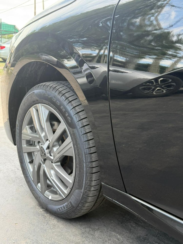 Peugeot 208 Allure — foto 8